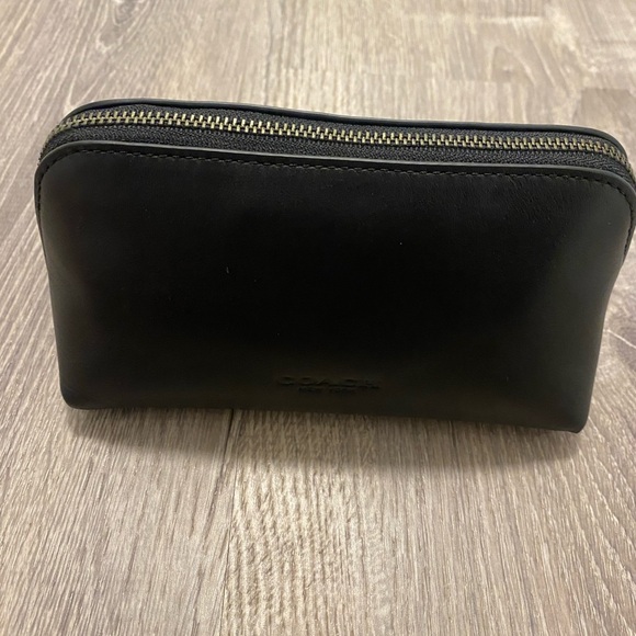 COACH PACMAN BLACK/MULTI CALF LEATHER COSMETIC CASE BAG LIMITED EDITION - Picture 4 of 14